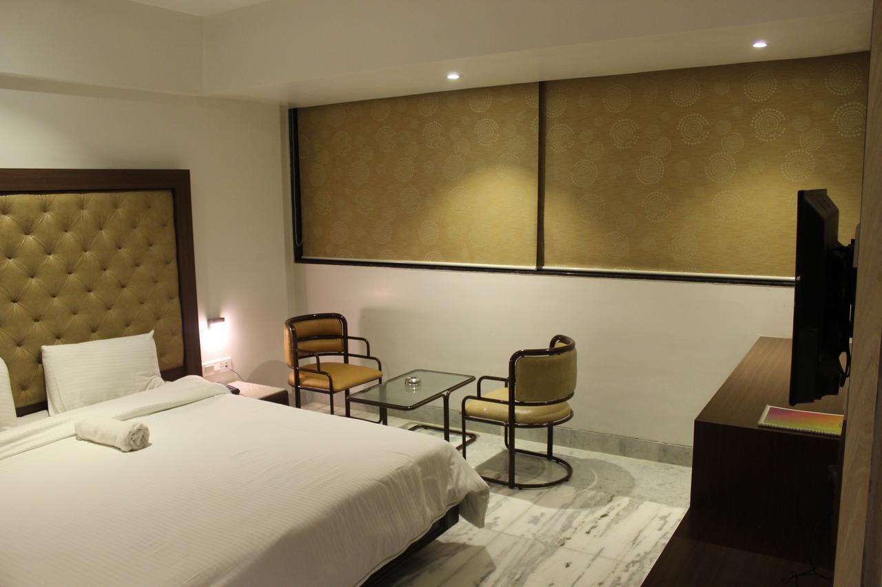 Pravasi Residency Villa Thane Ngoại thất bức ảnh